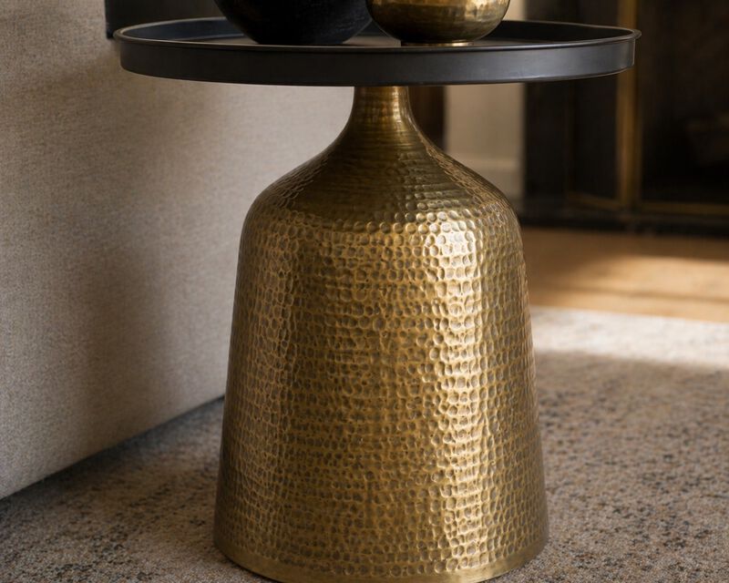Luxury Tray Top Pedestal Table with Hammered Antique Brass Base image number 3