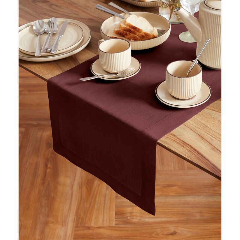 Solino Home Sonoma 100% Linen Table Runner &ndash; Handcrafted, Machine Washable, Perfect for Holiday and Everyday Dining