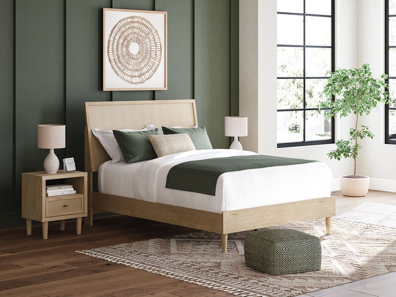 Cielden Queen Panel Bed image number 1