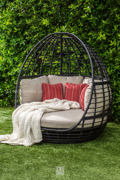 Playa Outdoor Egg Daybed