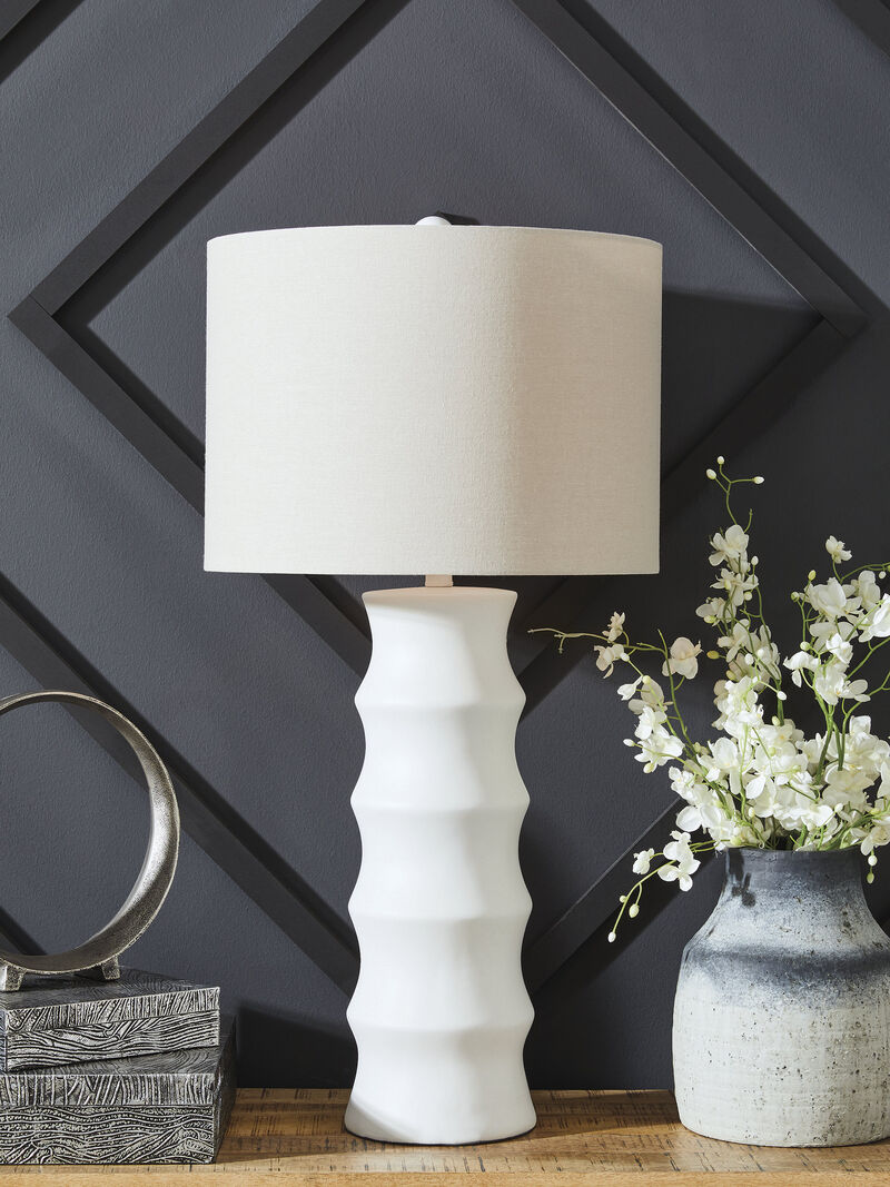 Veraleigh Table Lamp image number 1