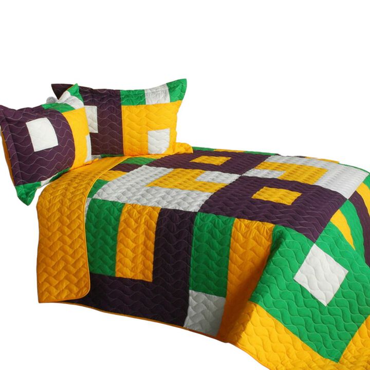 3-Piece Patchwork Quilt Set with Vermicelli Quilting for Full Bedroom Style