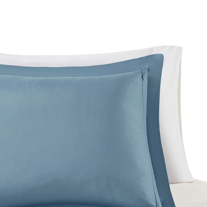 Gracie Mills Vicente Reversible Diamond Quilt Down Alternative Comforter Set with 3M Scotchgard Protection