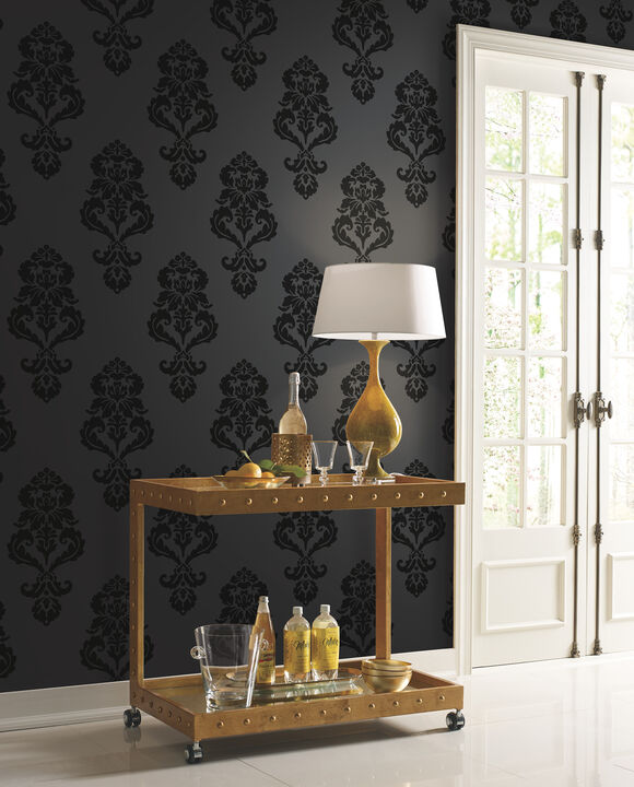 Graphic Damask Black Wallpaper