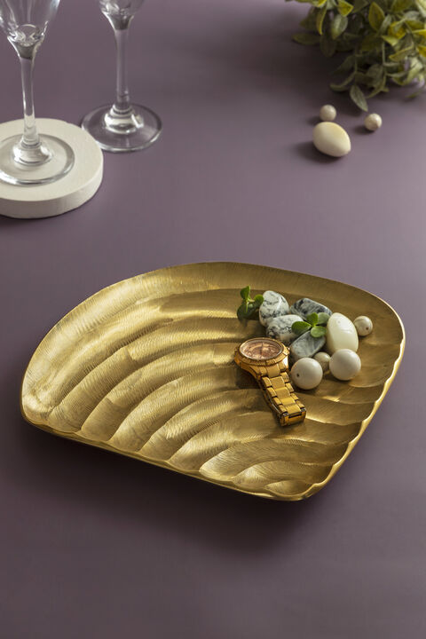GAURI KOHLI Zest Gold Decorative Tray 10"
