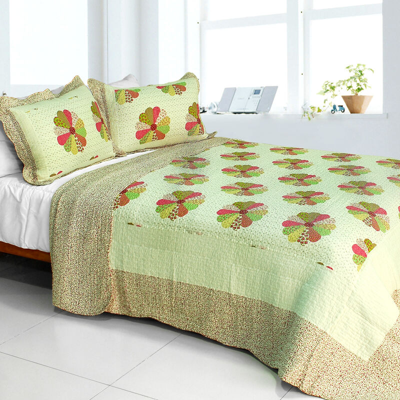 Round Midnight Queen 3PC Cotton Quilted Printed Bedding Set Soft Lightweight Quilt Set image number 0