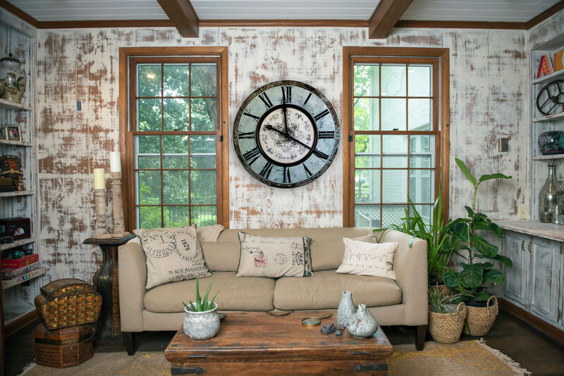 Decorative Round Wood Wall Clock with Distressed Finish, Mint Green image number 1