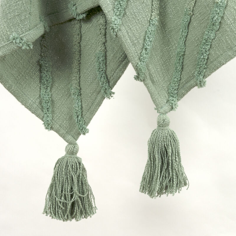 HomeRoots 50" X 60" Green Cotton Woven Geometric Throw Blanket with Tassels image number 3