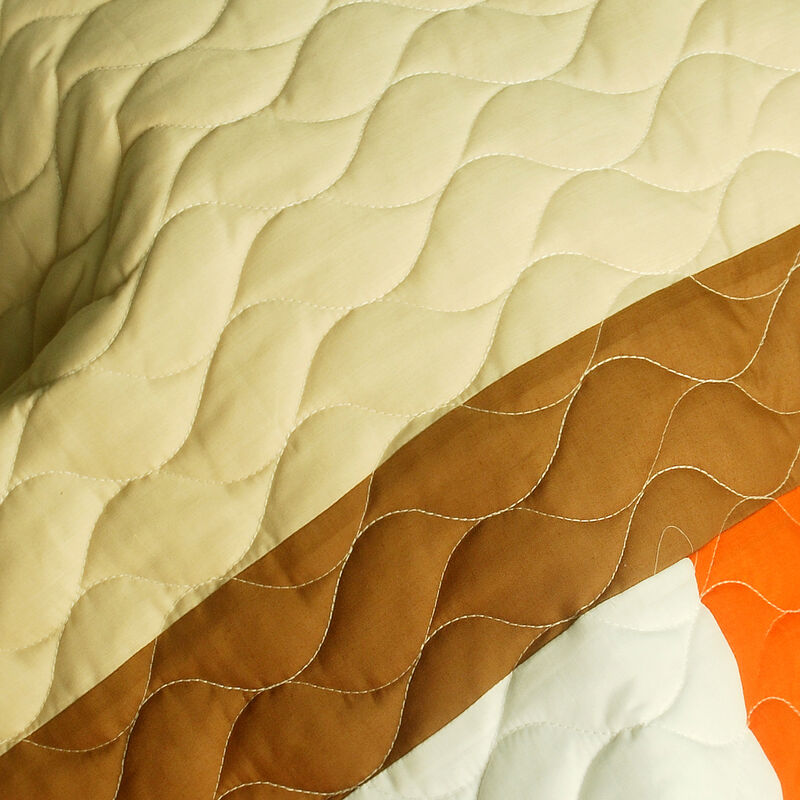 Frenzied Night Patchwork Quilt Set 3 Piece Queen Quilted Soft Bed Cover Set image number 2