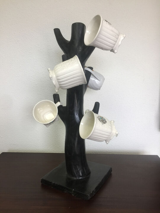 Decorative Wooden Tree Stand-Black