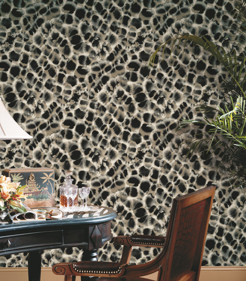Leopard Rosettes Black Wallpaper image number 1