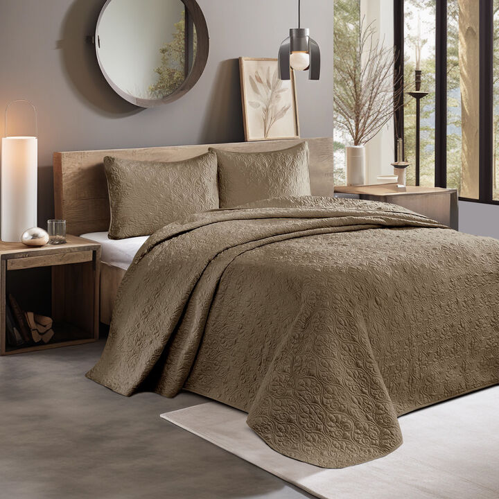 Gracie Mills Sandy Reversible Bedspread Set with Classic Stitch Pattern