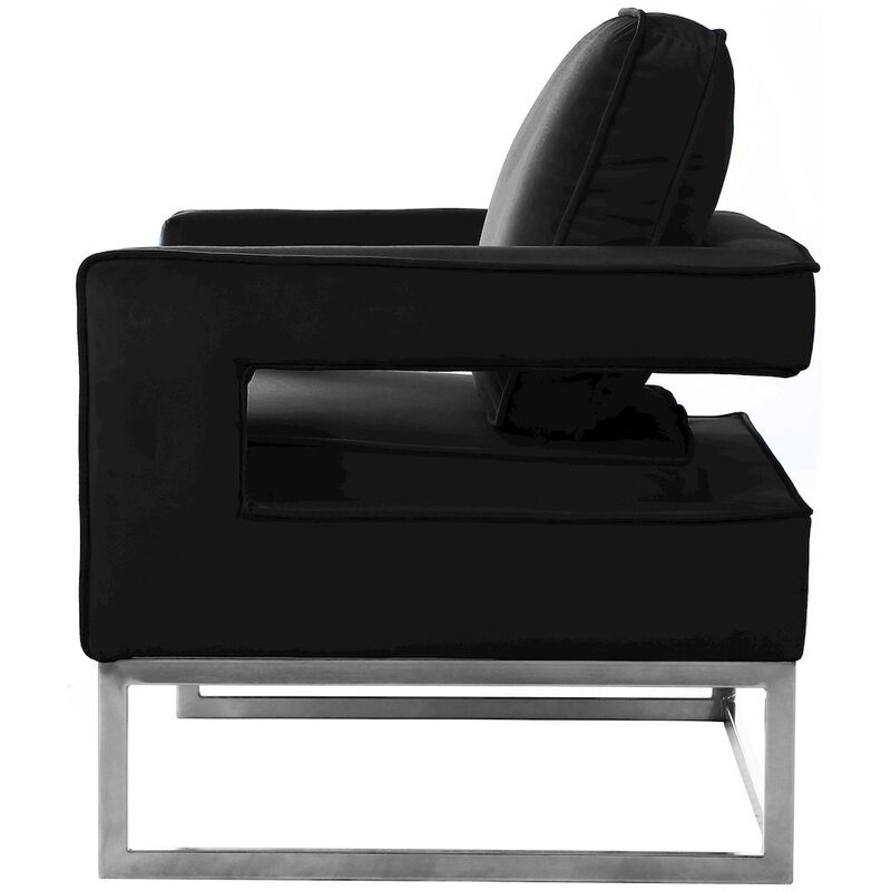 Meridian Furniture Noah Black Velvet Accent Chair