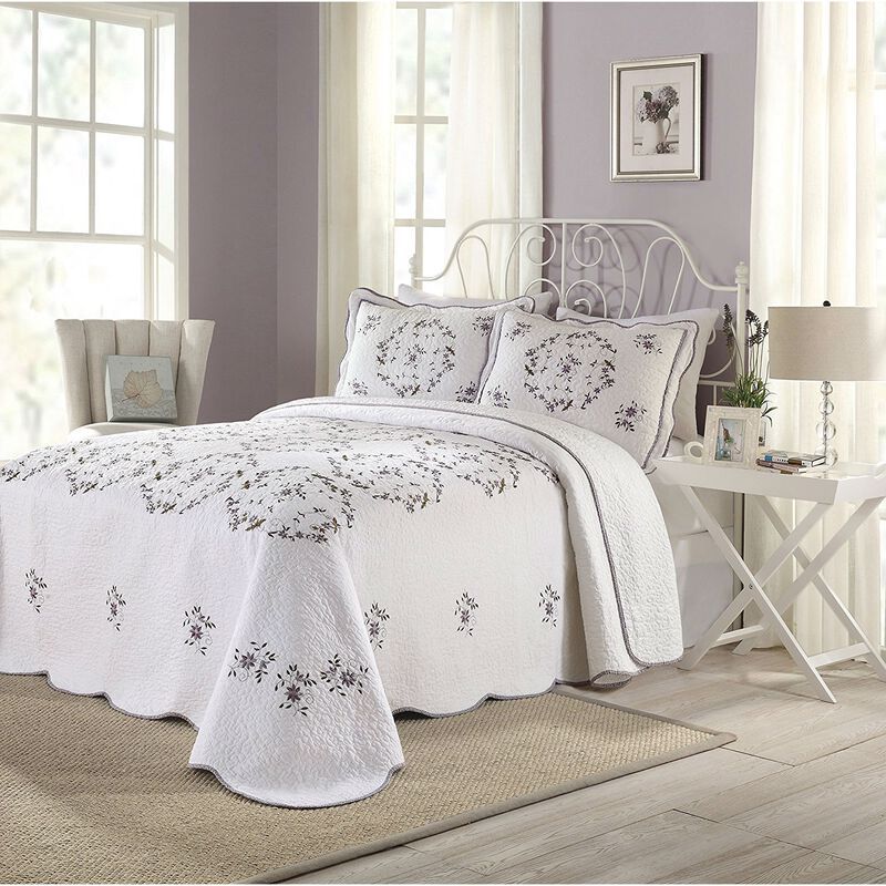 QuikFurn Queen size Cotton Bedspread with Scalloped Edges and Floral Print Embroidery in White