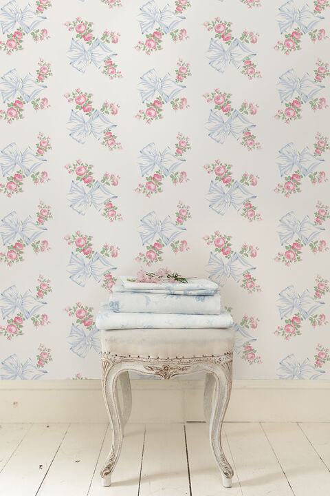 Rosa Beaux Pastel Blue Large Bow Spot Wallpaper