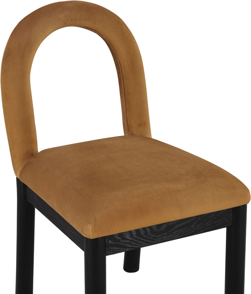 Meridian Furniture Conrad Velvet Dining Chair image number 5