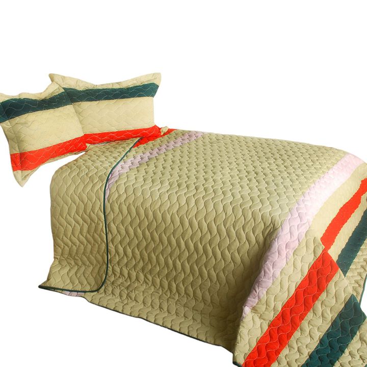 3-Piece Patchwork Quilt Set with Matching Pillow Shams