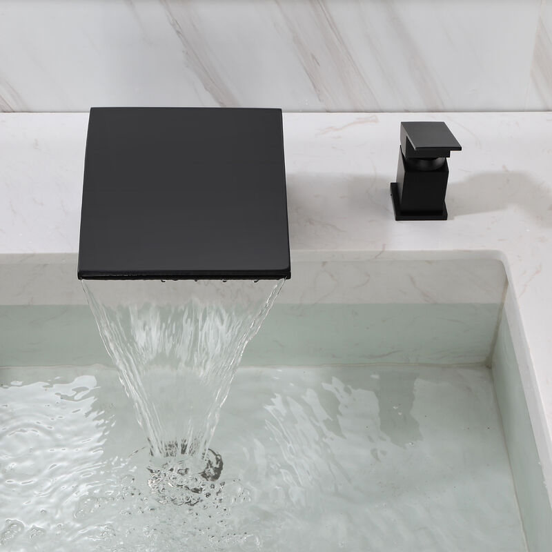 Solid brass material for body and spout creates a sturdy faucet