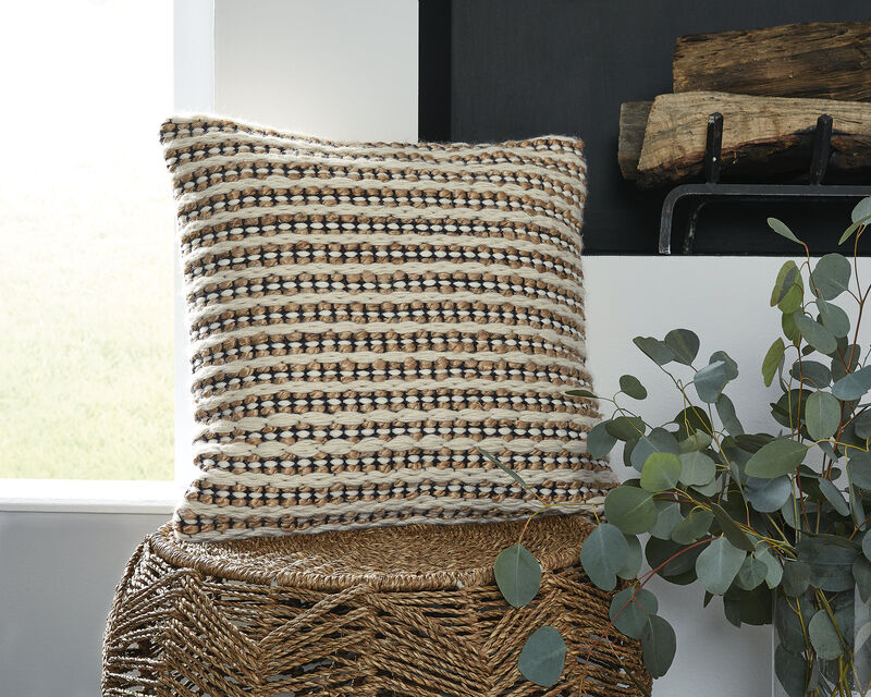 Nealington Pillow (Set of 4) image number 1
