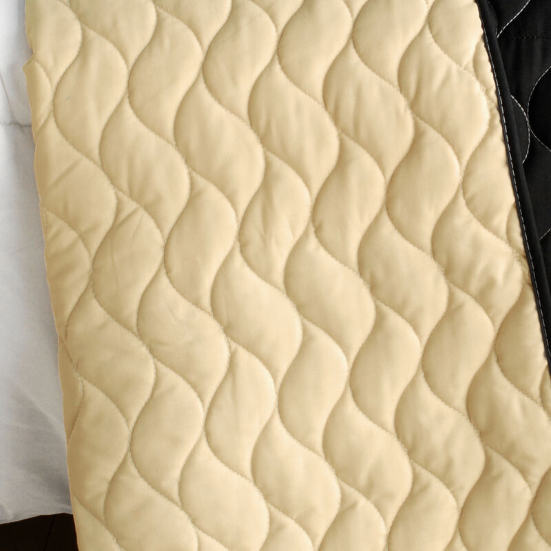 3PC Patchwork Quilt Bedding Set with Vermicelli Stitching Design image number 4