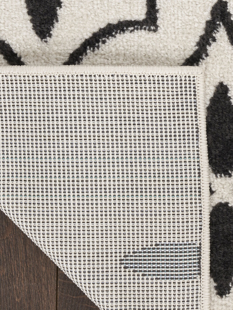 Nourison Essentials NRE04 Ivory/Black 6' x 9' Rug