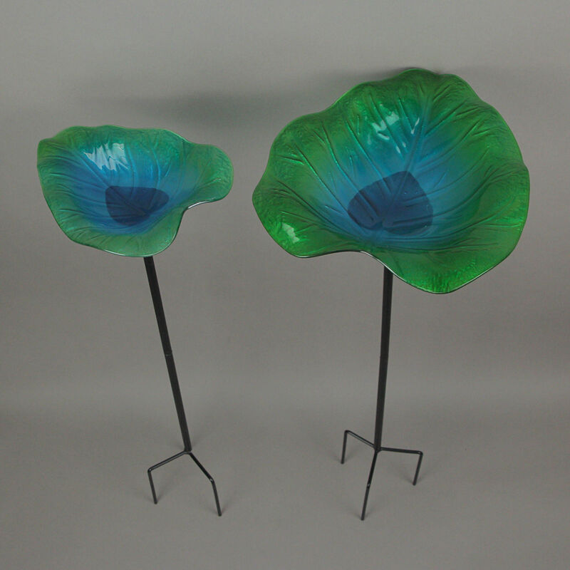 Set of 2 Green Blue Glass Leaf Bird Bath Garden Stakes Outdoor Home Yard Decor image number 1
