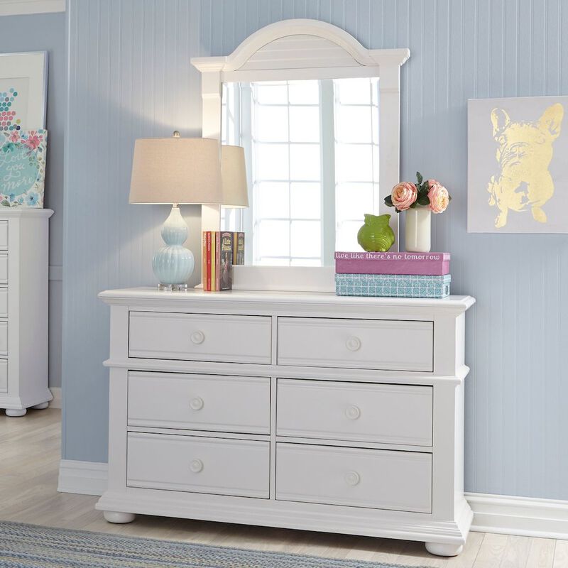 Liberty Furniture Summer House 6 Drawer Dresser in Oyster White image number 6