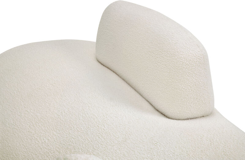 Meridian Furniture Argyle Cream Teddy Fabric Chaise/Loveseat