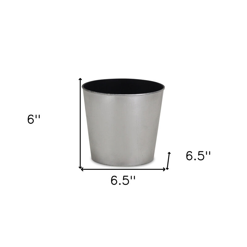 HomeRoots 7" Silver Recycled Plastic Indoor Outdoor Round Pot Planter image number 3