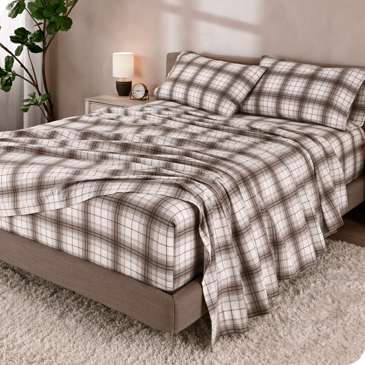 Soft & Cozy 100% Cotton Flannel Printed Pattern Sheet Set