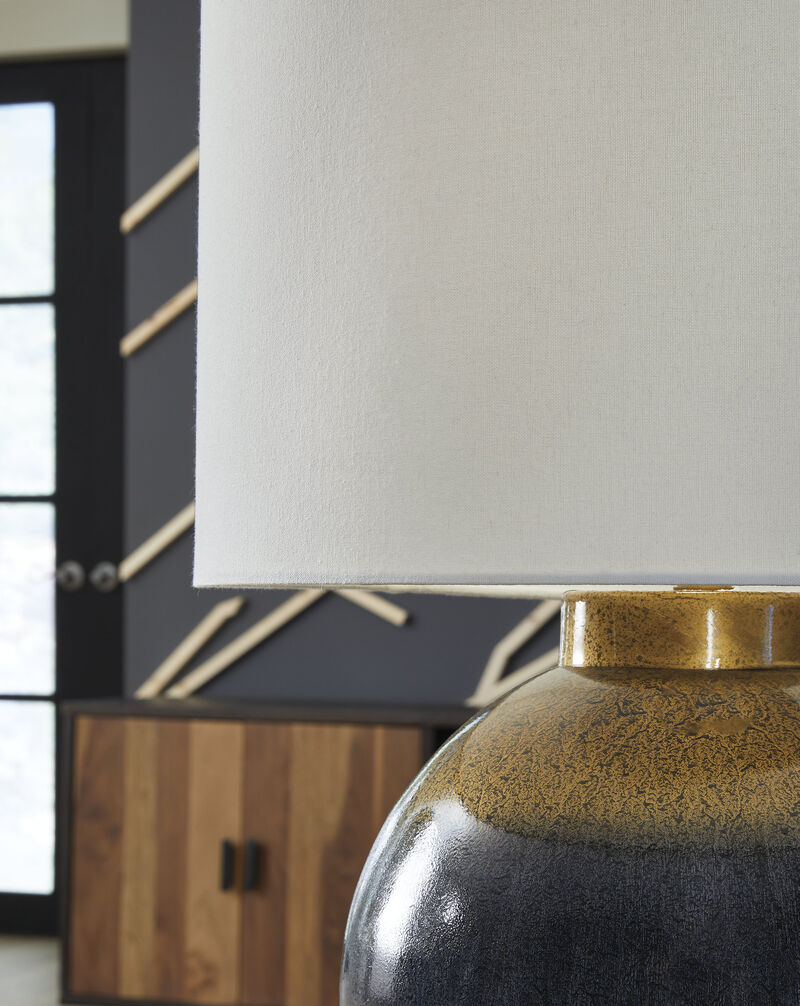 Adara Table Lamp image number 2