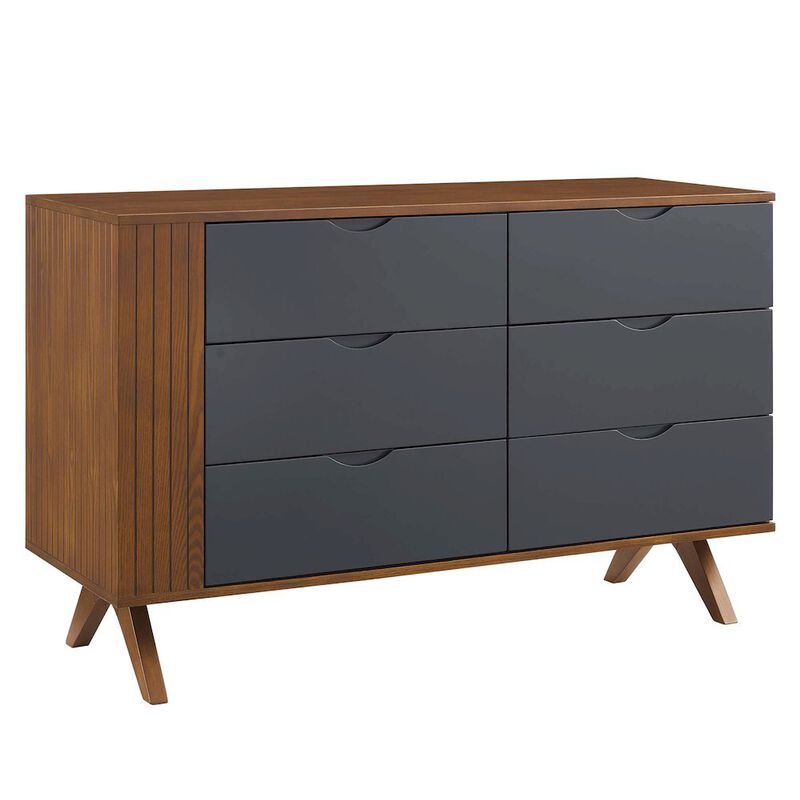 Dylan Dresser image number 0