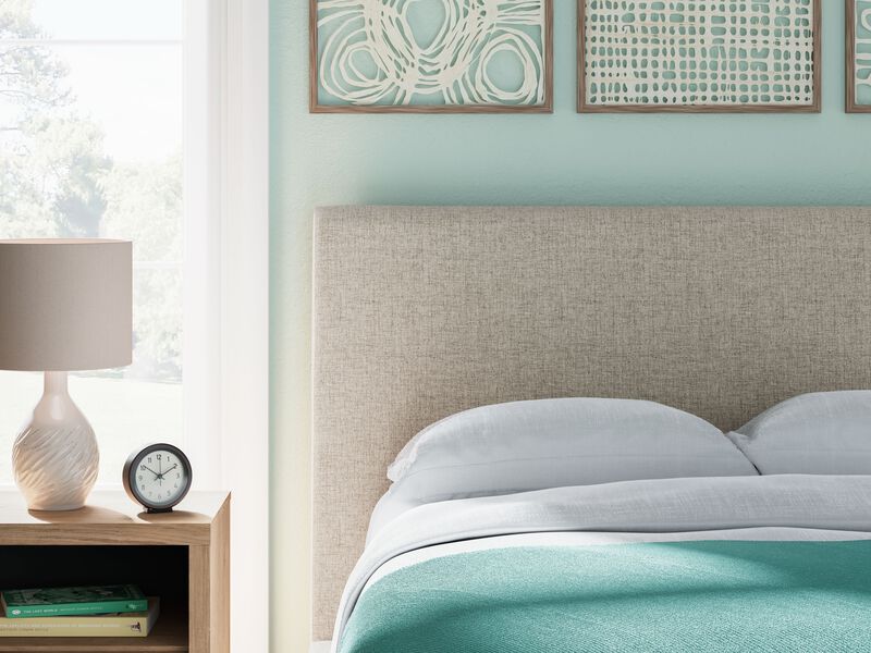 Cielden Full Upholstered Bed