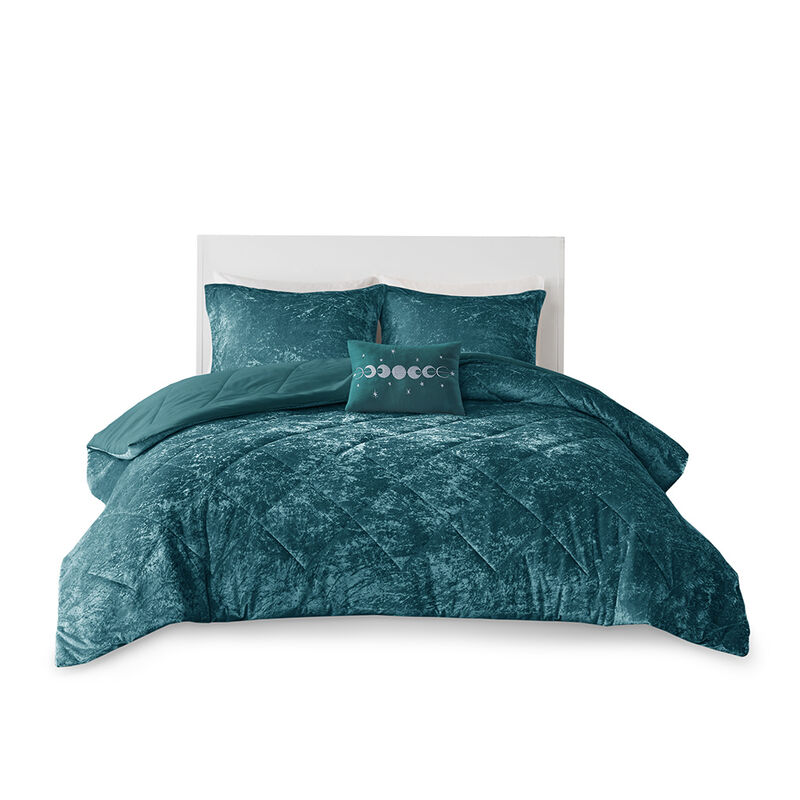Gracie Mills Eirlys Velvet Comforter Set
