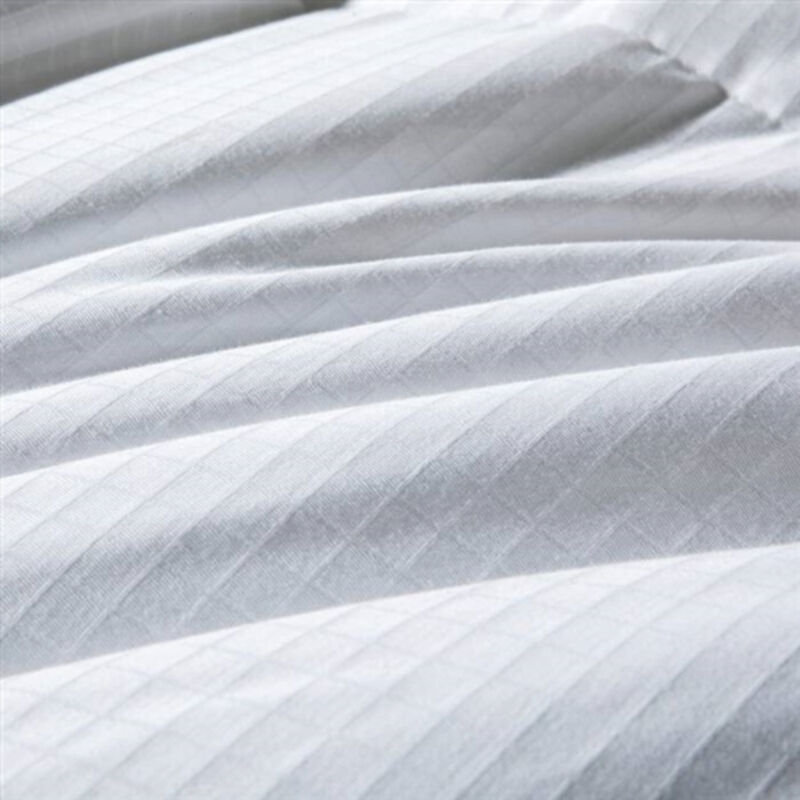 Year Round Comforter Soft Polyester Down Alternative Bedding for Cozy Sleep