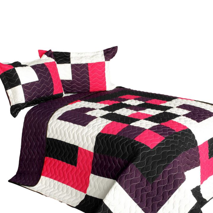 3-Piece Patchwork Quilt Set with Vermicelli Quilting for Full Bedroom Style