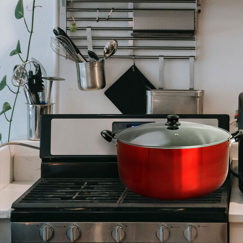 Better Chef for Professional Results 24 Quart Heavy Gauge Aluminum Dutch Oven in Red