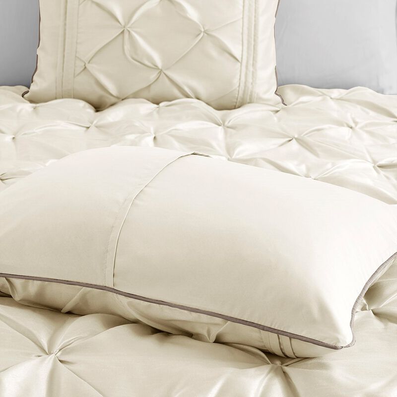 Gracie Mills Shelby 7-Piece Padded Comforter Set