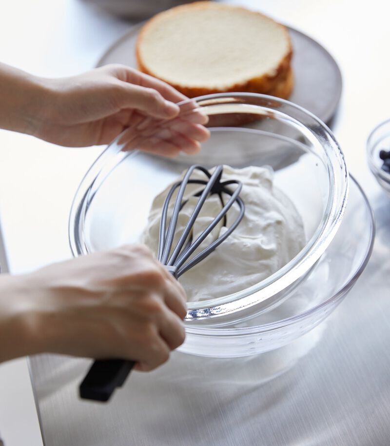 Floating Whisk - Silicone + Nylon image number 4