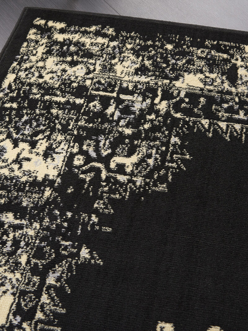 Grafix GRF14 Black 5'3" x 7'3" Rug