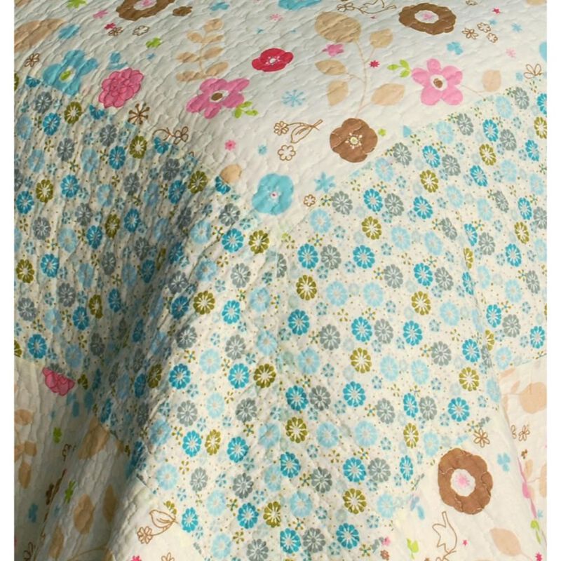 3-Piece Cotton Quilted Printed Quilt Set with Matching Pillow Shams image number 4