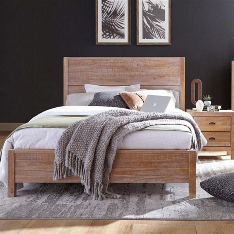 FarmHome Solid Pine Platform Bed – Rustic Wooden Frame with Sturdy Slats & Timeless Farmhouse Charm