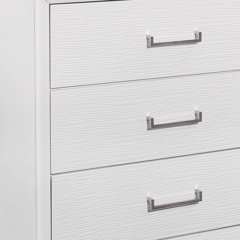 Chest with 6 Drawers for Spacious and Organized Bedroom Storage