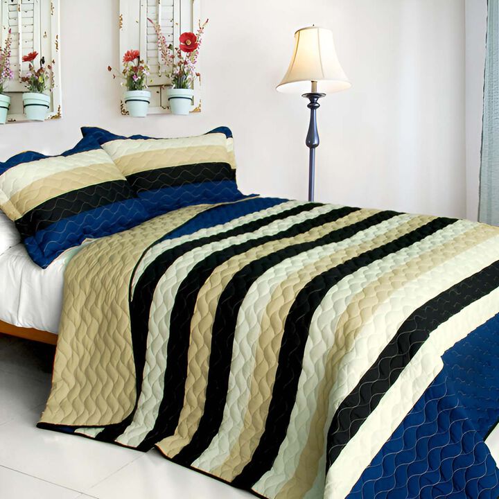 Queen Size 3-Piece Vermicelli Quilted Patchwork Quilt Set with Matching Shams