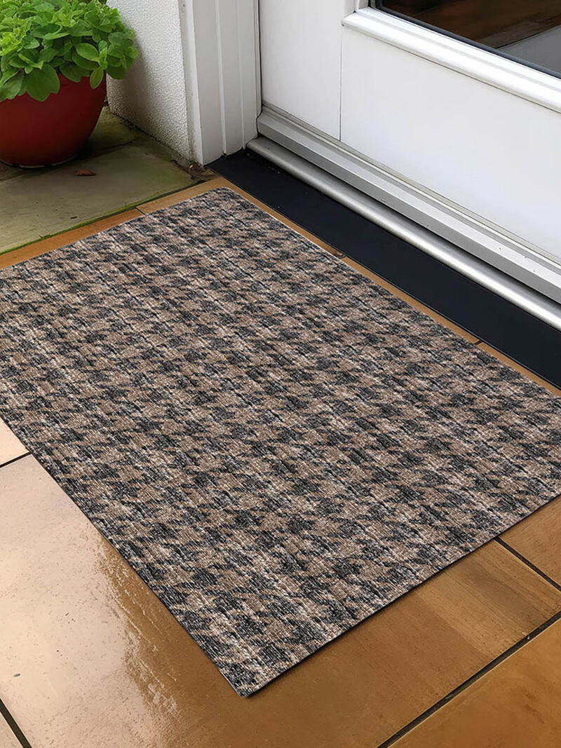 Hinton HN1 Chocolate 20" x 30" Rug
