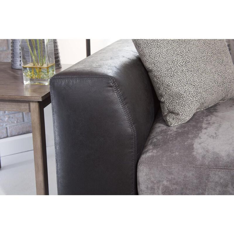 American Furniture Classics American Furniture L Shaped Sectional Sofa with 8 Back Pillows and 2 Accent Pillows