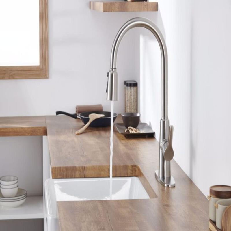 Brushed Nickel Kitchen Sink Faucet with Pull-Out Sprayer