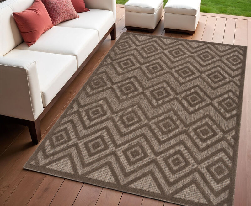 HomeRoots Geometric Indoor Outdoor Area Rug image number 1