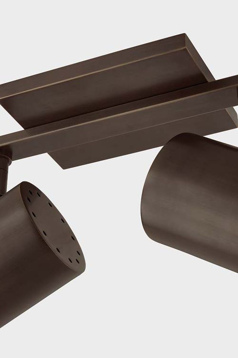 Rueben Bath And Vanity image number 9