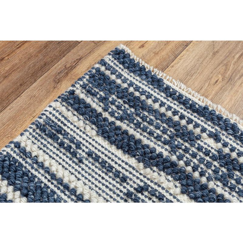 Hand Woven Flat Weave Pile Wool/ Polyester Rug, 5' x 7'6"